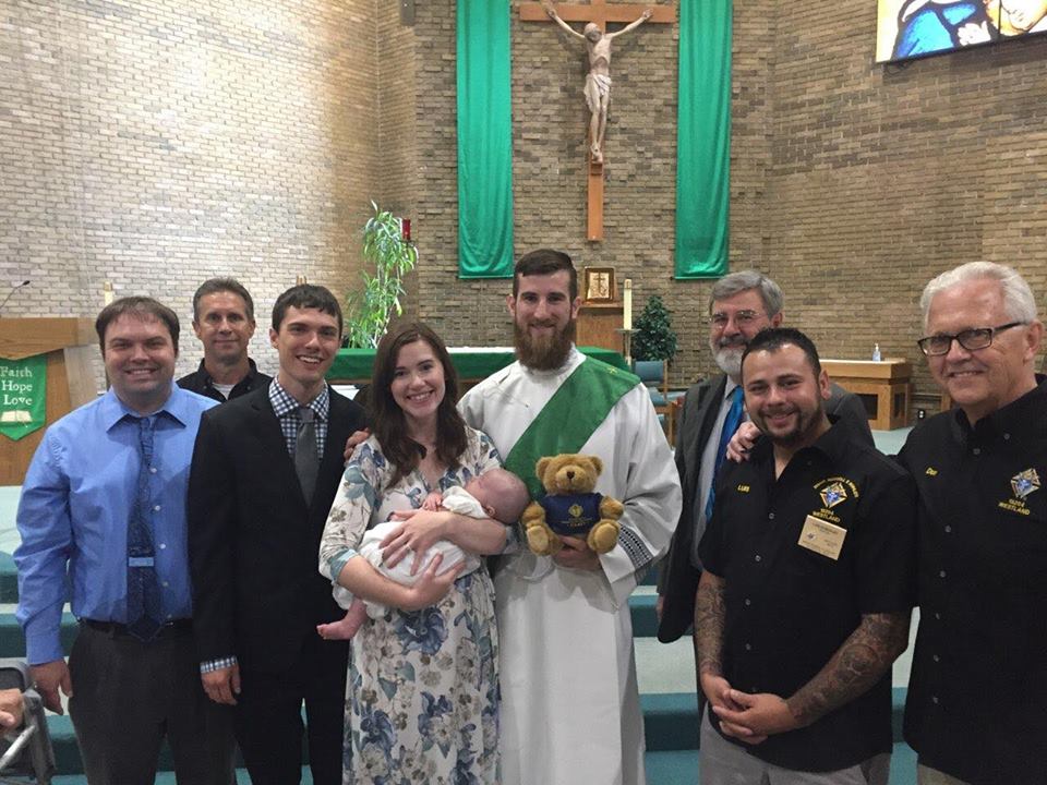 39008858_2346142918735166_9168054472989999104_n