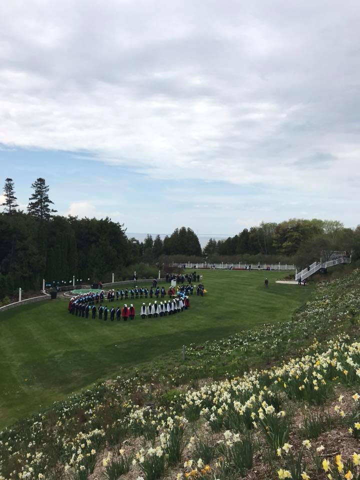 33553641_2055209491174867_9055838419338395648_n